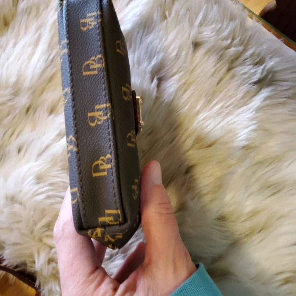 Dooney & Bourke Crossbody Bag and Coin Purse Set EUC - Picture 10 of 16